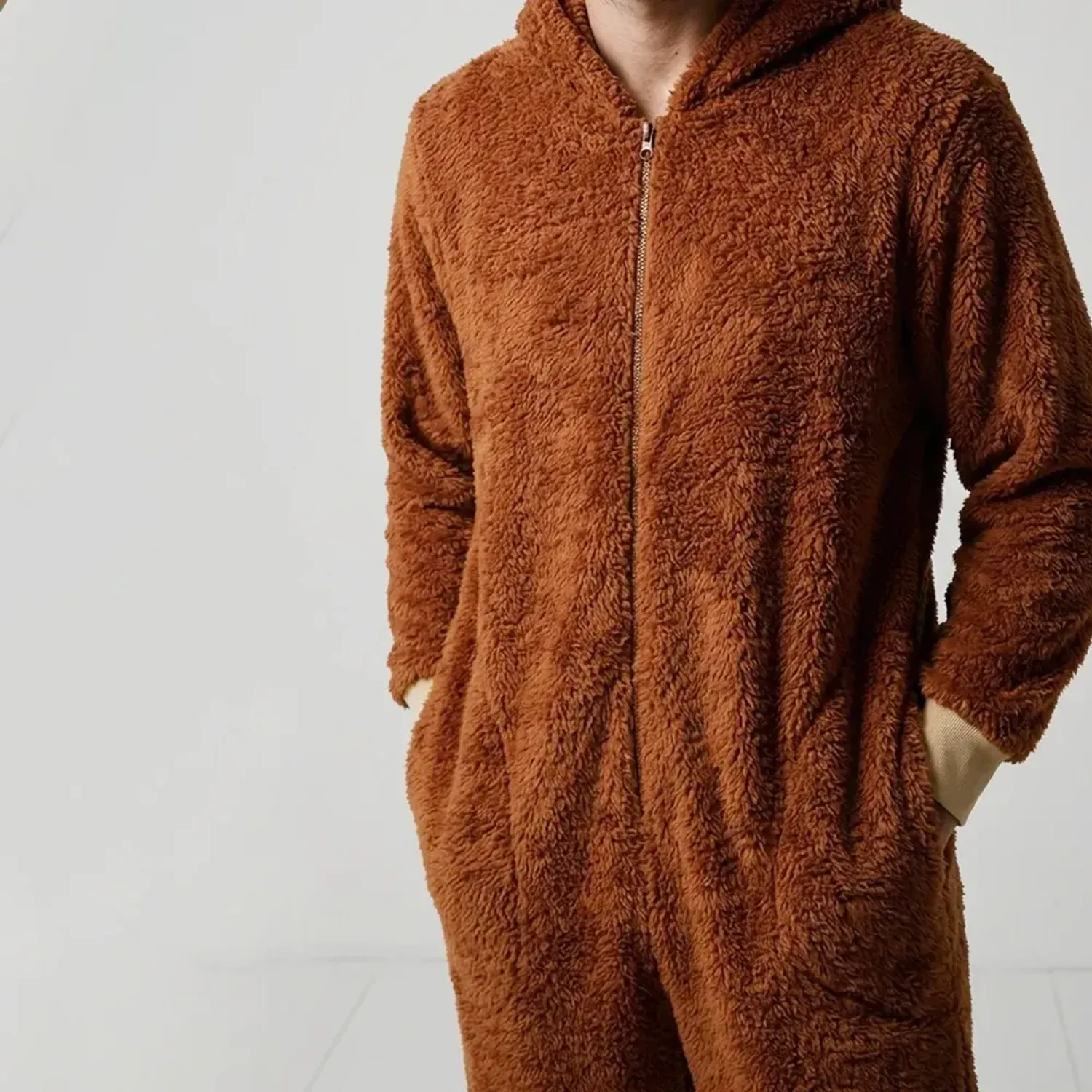 Pijama Kayser Unisex Enterizo Coral Fleece color café | Platanitos