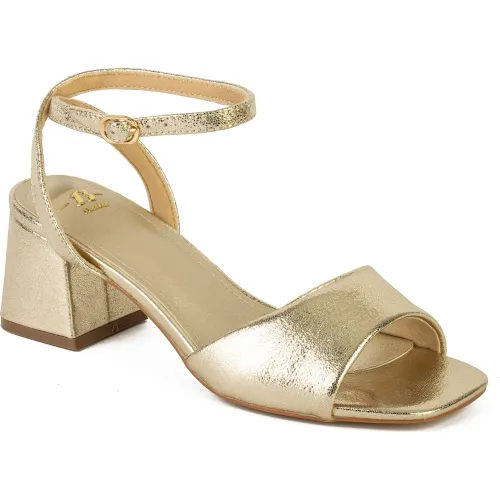 Bata Dorado de Mujer modelo Sandalia Casual Mujer Marcial dorados mujer 2026021122383084661 PU PU