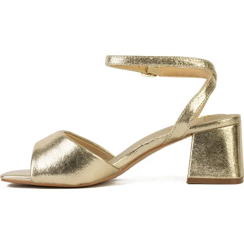 Bata Sandalia Casual Mujer Marcial