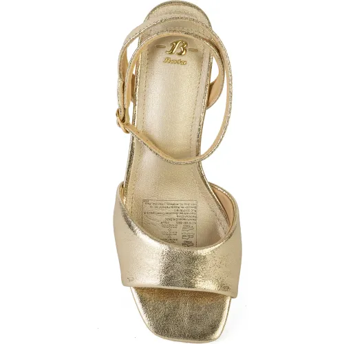 Bata Sandalia Casual Mujer Marcial