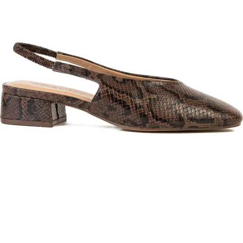 Bata Sandalia Vestir Mujer Memphis