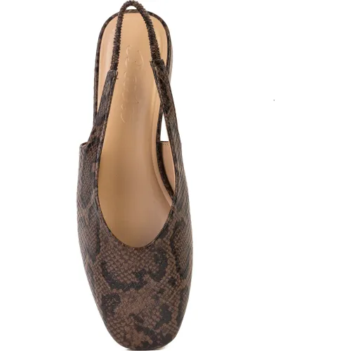 Bata Sandalia Vestir Mujer Memphis