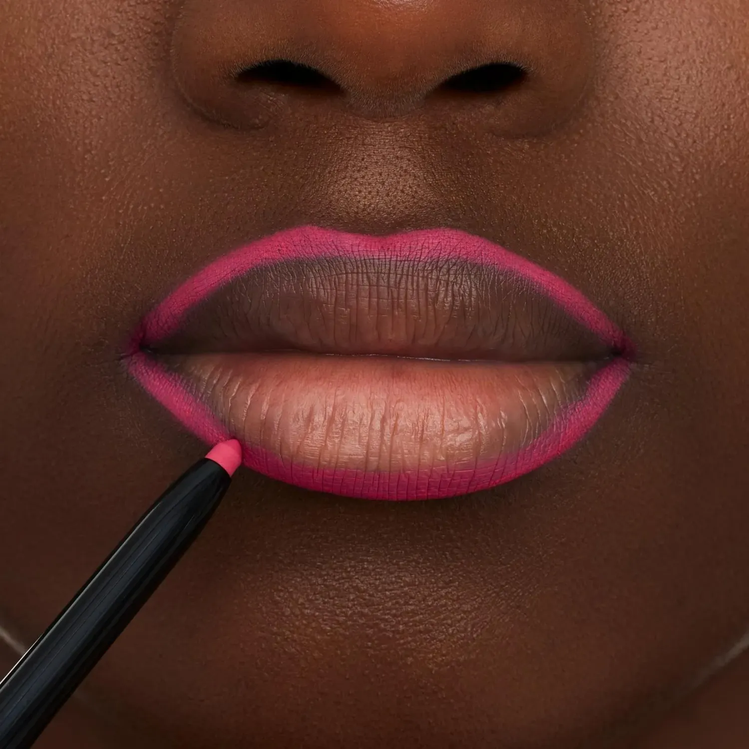 ESSENCE Delineador Essence De Labios 8h Matte Comfort Perfilador De Labios color pink blush | Platanitos