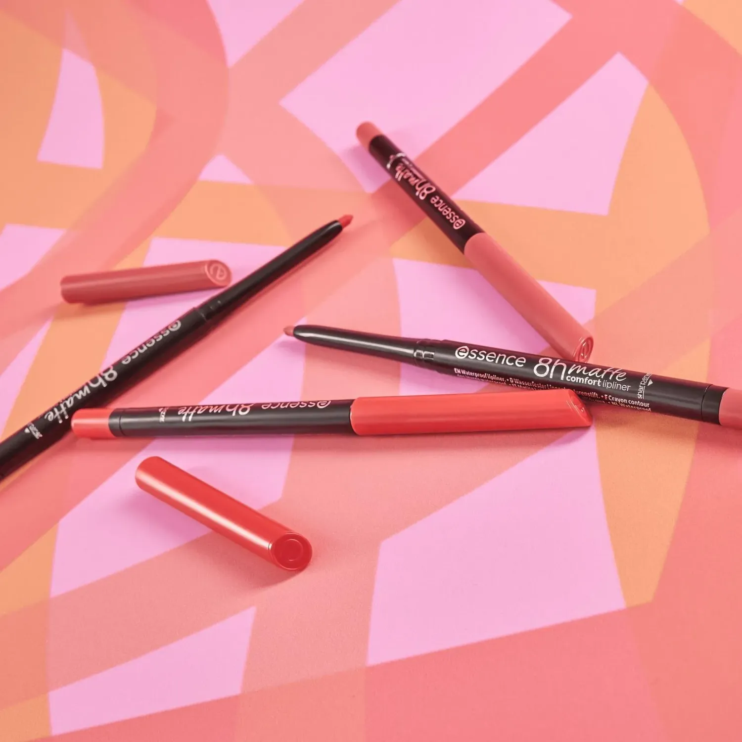 ESSENCE Delineador Essence De Labios 8h Matte Comfort Perfilador De Labios color pink blush | Platanitos