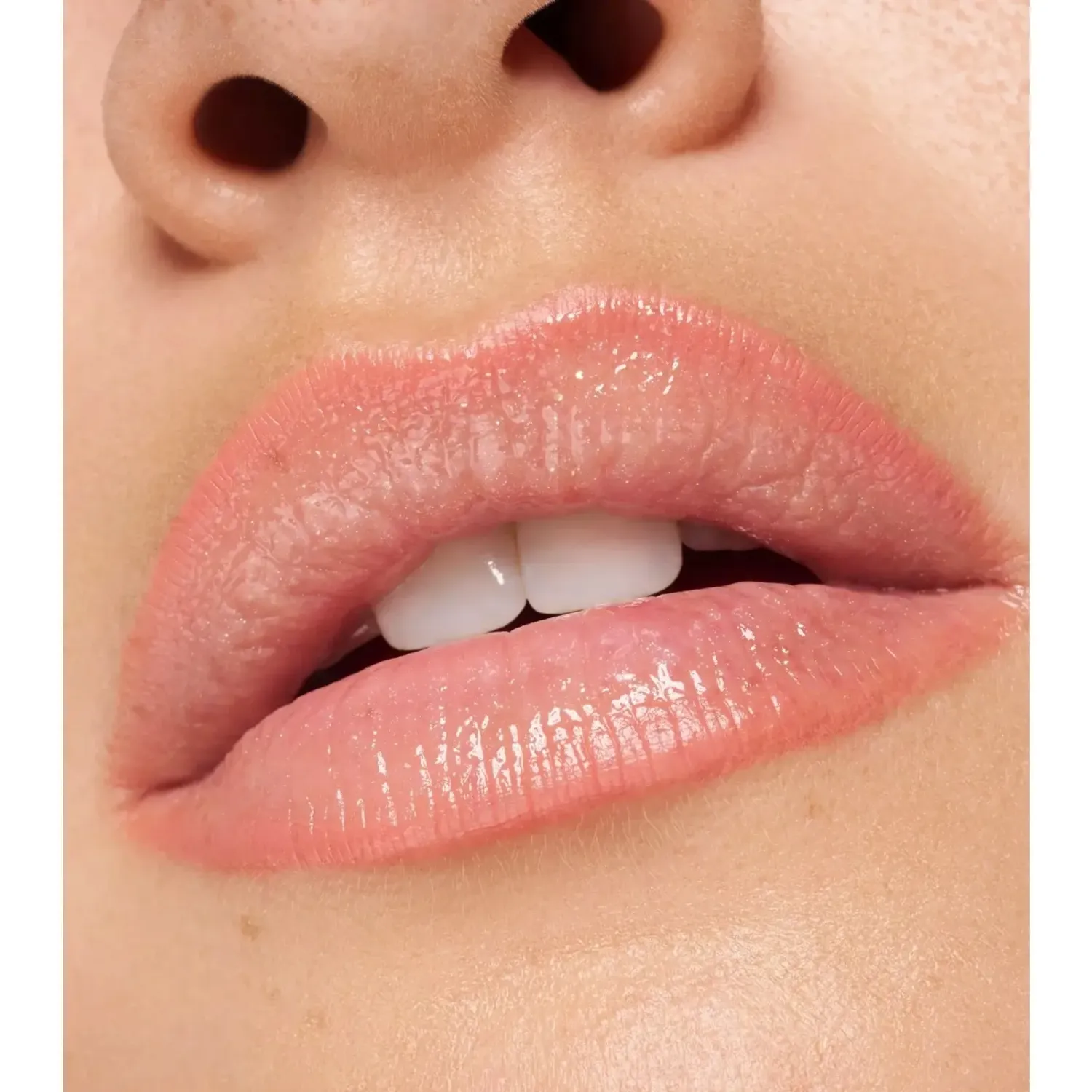 ESSENCE Brillo Essence Labial Hydra Kiss color cookie sparkle | Platanitos