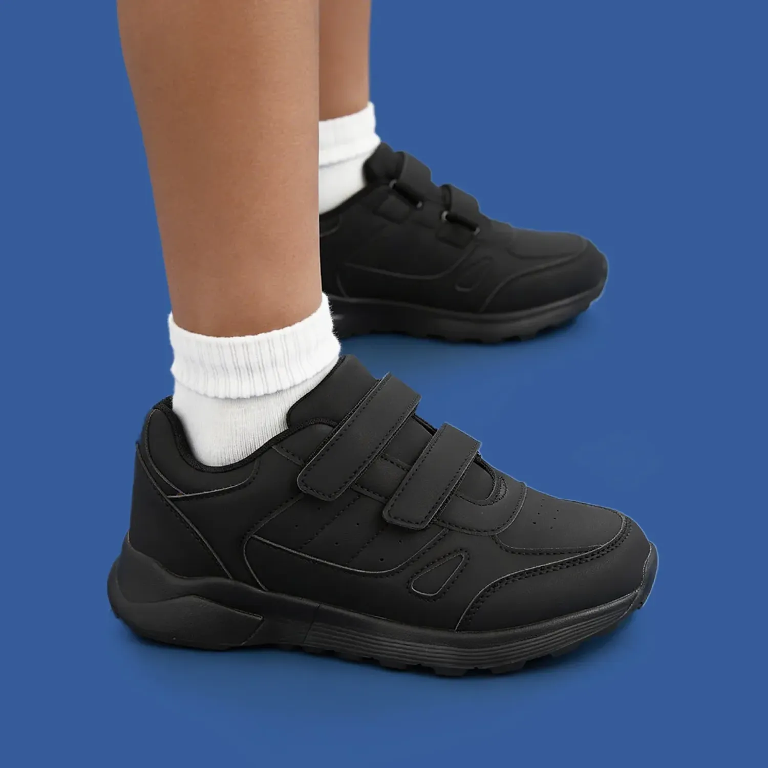 Zapatilla Impuls Escolar Unisex Delta08 color negro | Platanitos