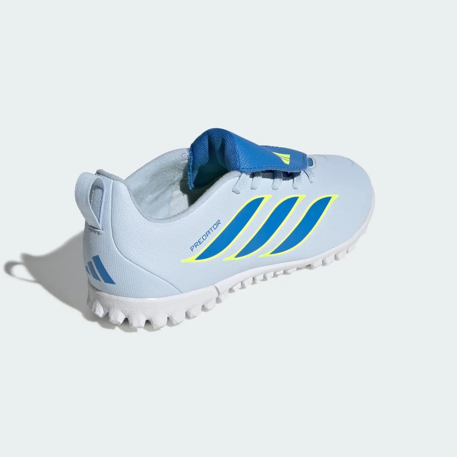 Zapatillas Adidas De Futbol Niños Predator Club Ft El Tf J color acero | Platanitos