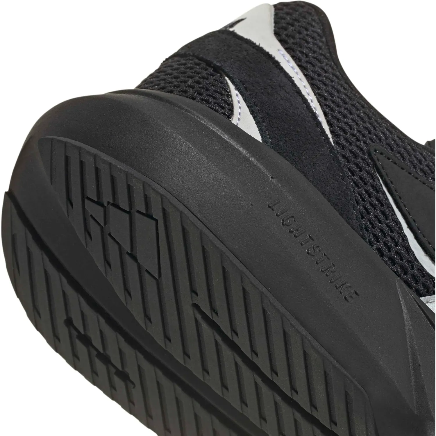 Zapatillas Adidas Urbanas Hombre Lightblaze color negro / plateado | Platanitos