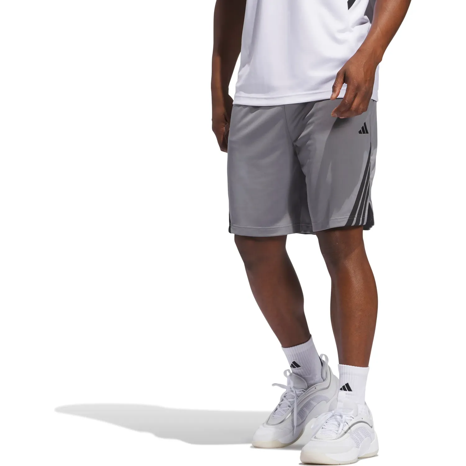 Short Adidas Basquet Hombre 3-Stripes Short color gris | Platanitos