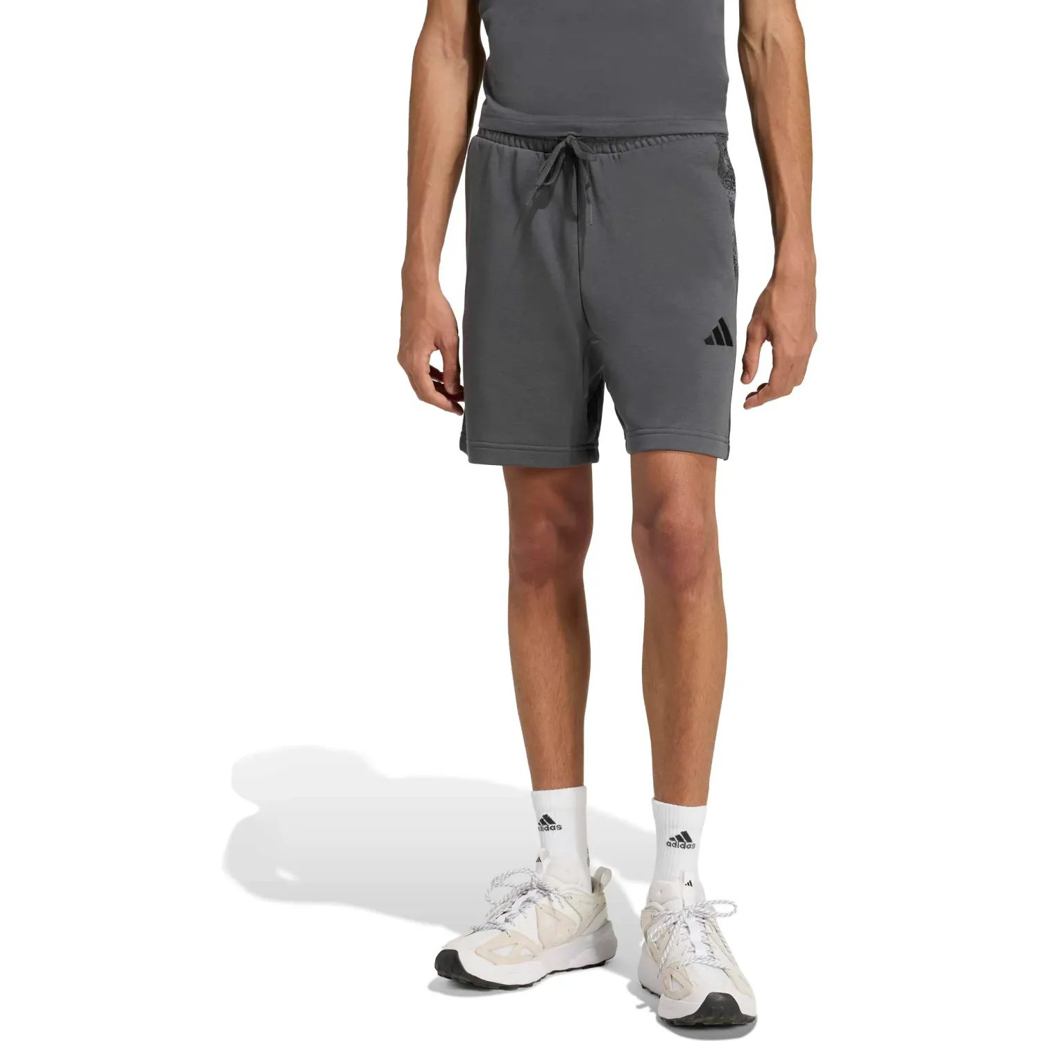 Short Adidas Deportivo Hombre M Camo Print Sh color plomo / negro | Platanitos