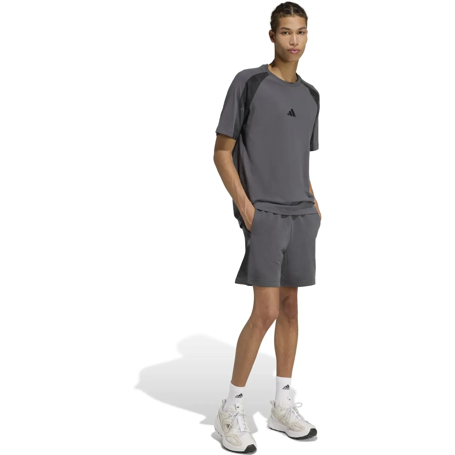 Short Adidas Deportivo Hombre M Camo Print Sh color plomo / negro | Platanitos