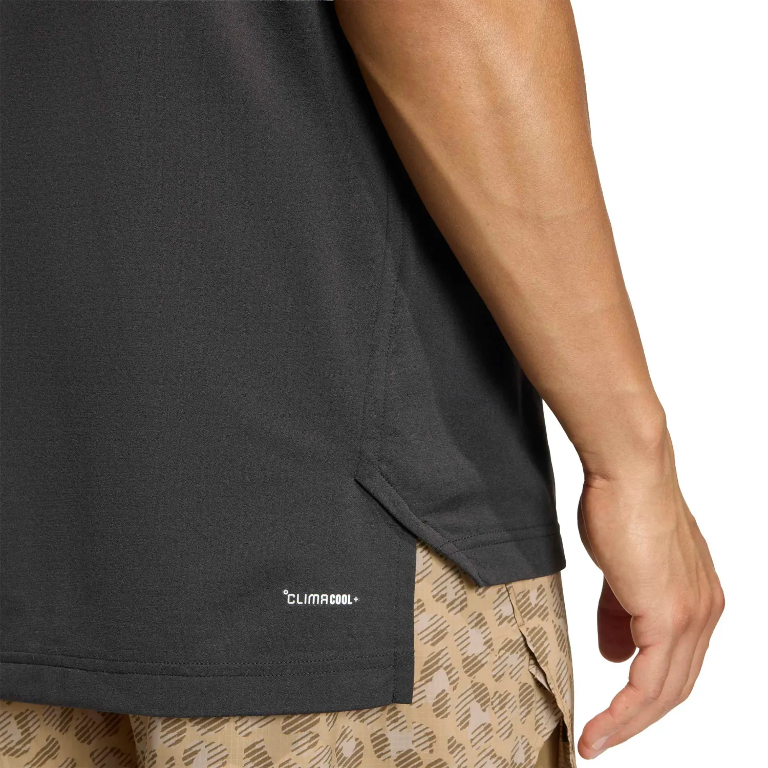 Polo Adidas Outdoor Hombre Xpl Trail Tee Terrex Climacool+ color negro | Platanitos