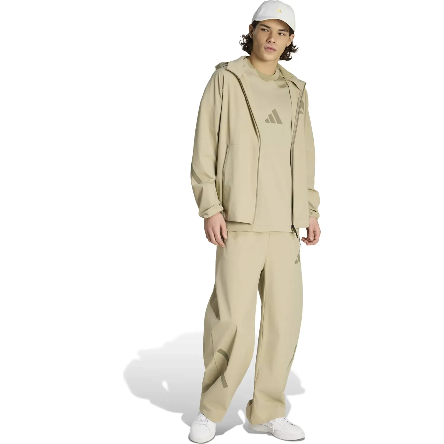 Polo Adidas Deportivo Hombre M Z.N.E. Tee color arena / musgo | Platanitos