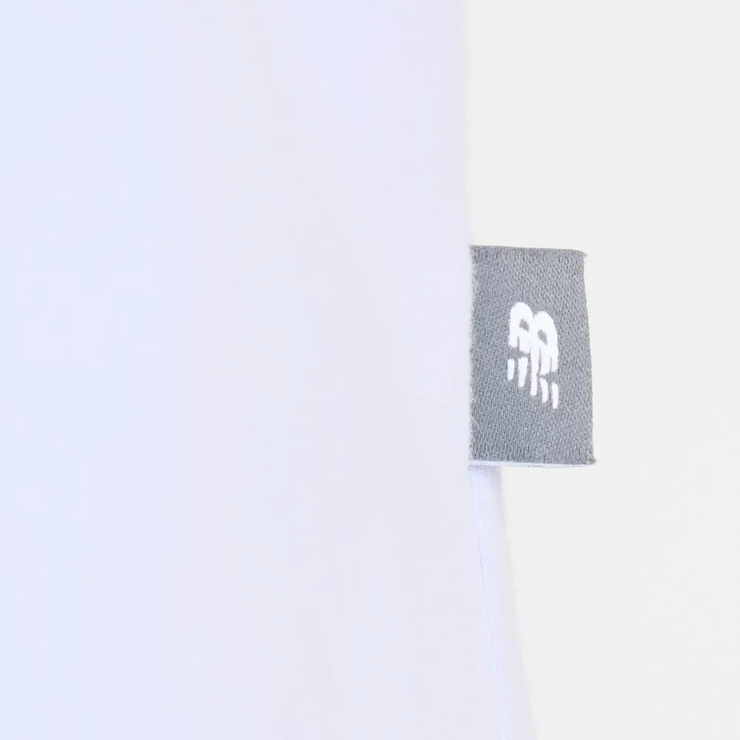 New Balance Polo New Balance Lifestyle Mujer Heritage Ringer color celeste / blanco | Platanitos