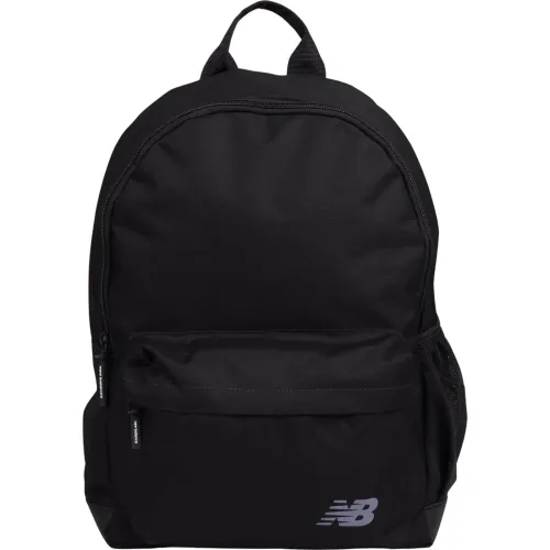 Mochila New Balance Unisex Essentials Backpack color negro | Platanitos