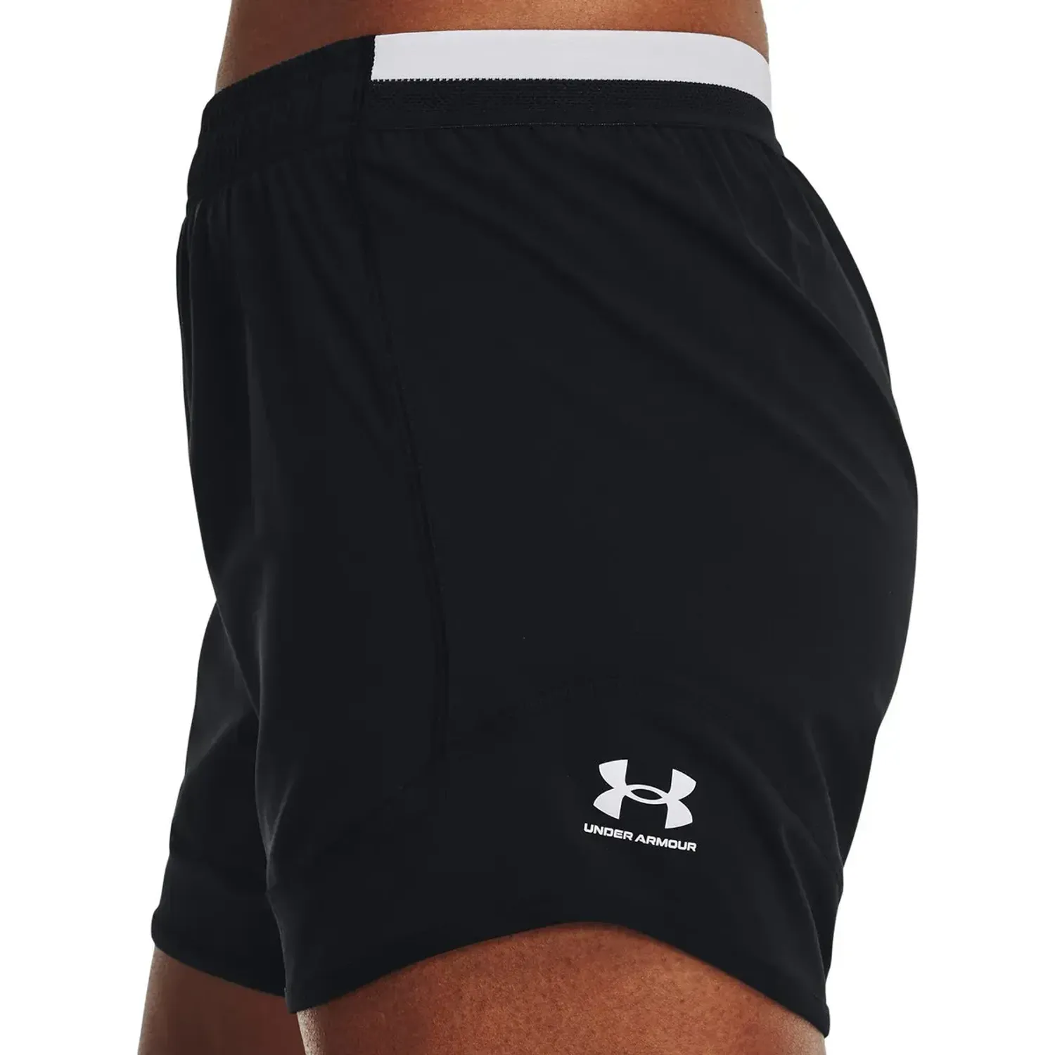 Short Under Armour Futbol Mujer Challenger Pro Short color negro | Platanitos