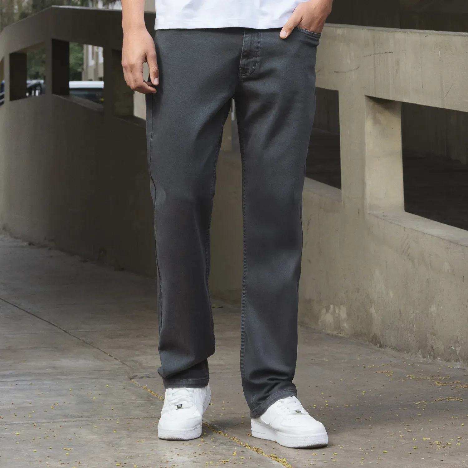 Pantalon Kansas Hombre K02462 Straight Recto color plomo | Platanitos