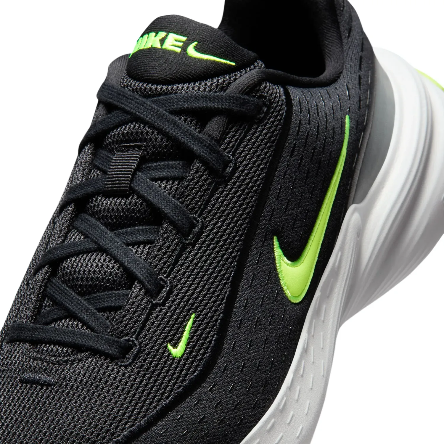 Nike Zapatillas Nike Urbanas Hombre Uplift Sc color negro | Platanitos