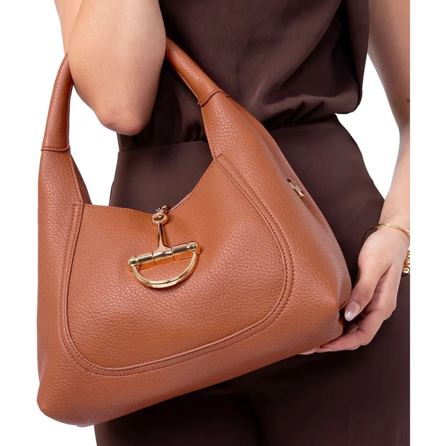 Cartera Via Uno Casual Mujer Rg259033 color camel | Platanitos