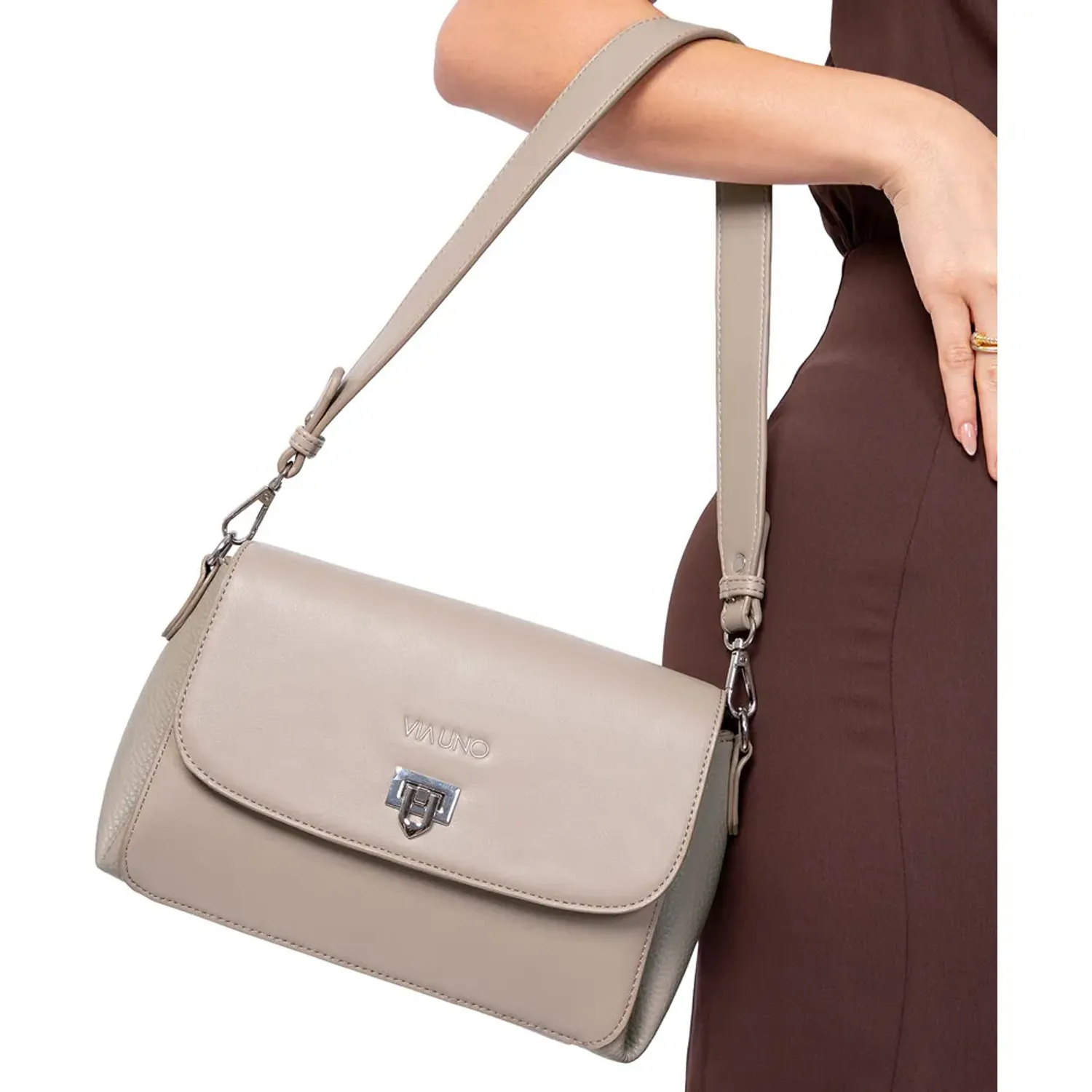 Cartera Via Uno Casual Mujer 2925 color nude | Platanitos