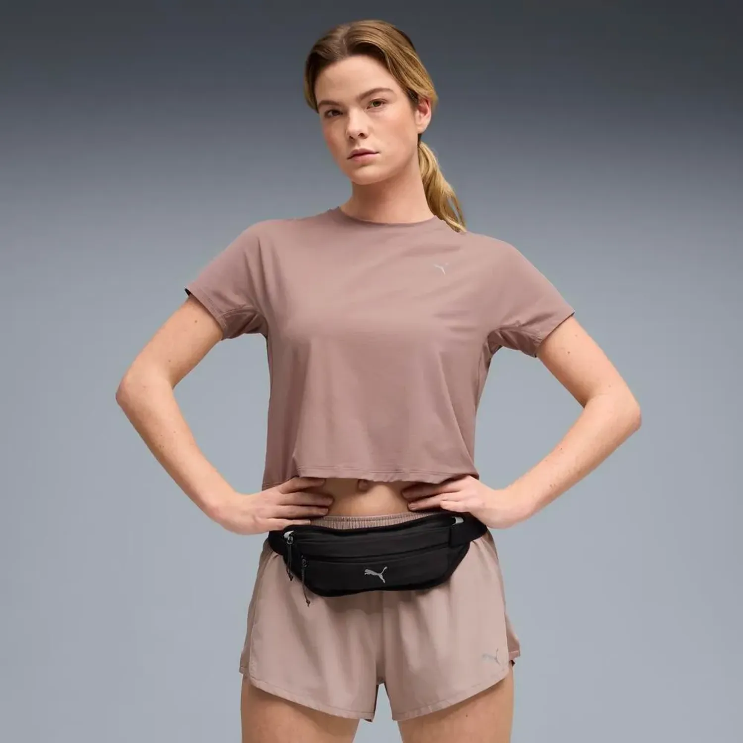 Canguro Puma Running Unisex Essentials Everyday color negro | Platanitos