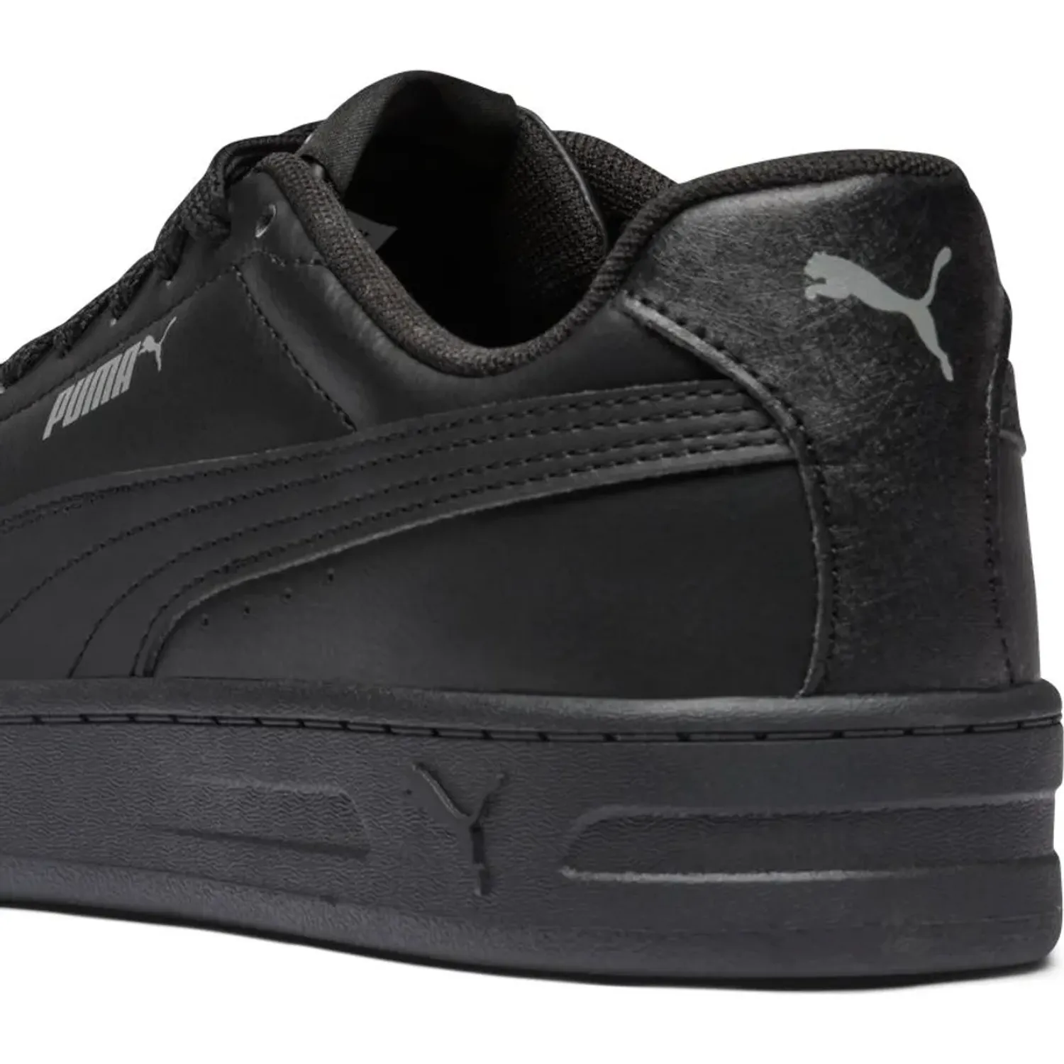 Puma Zapatillas Puma Urbanas Hombre Court Classic Clean color negro | Platanitos