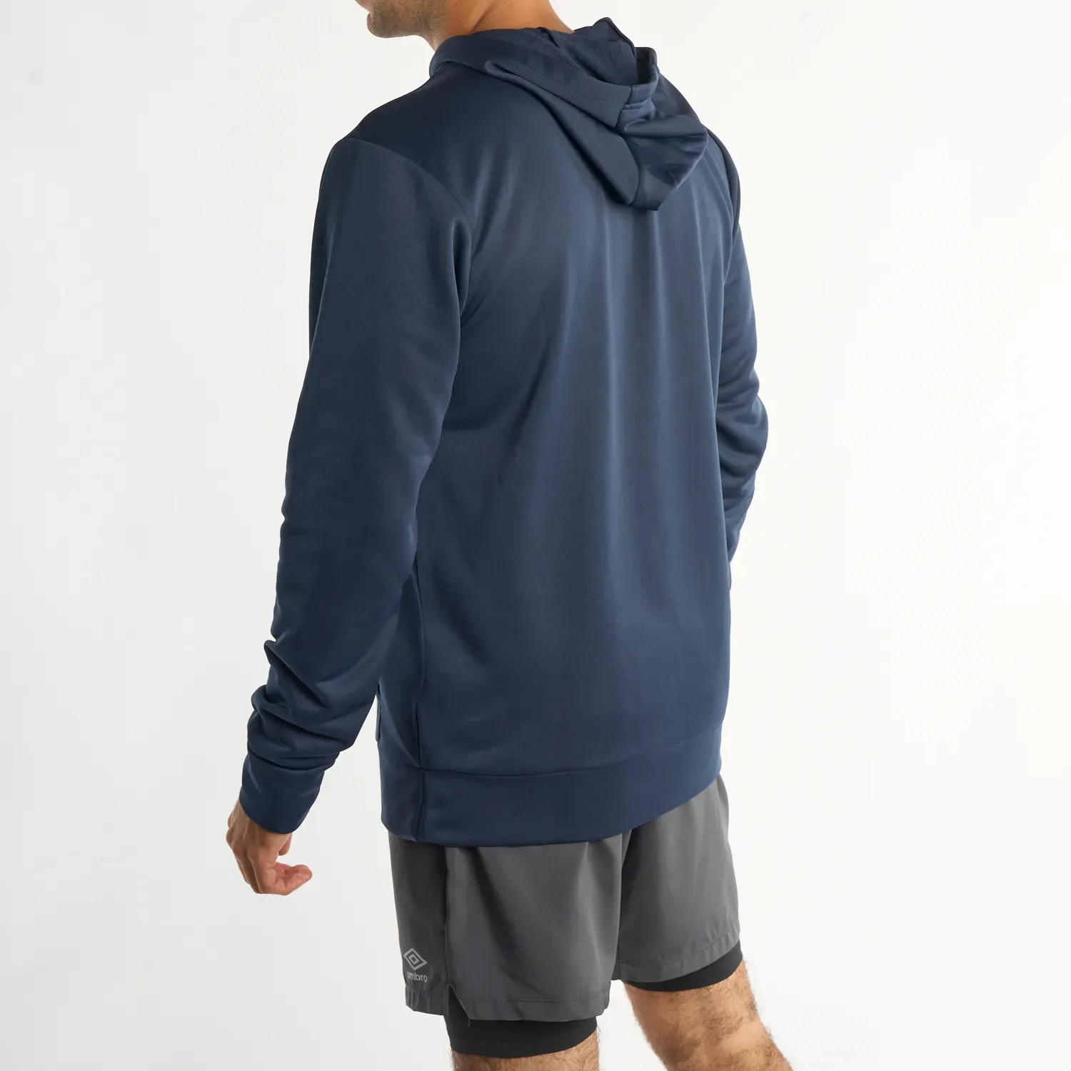 Polera Umbro Deportiva Hombre Training Hooded Top color navy | Platanitos