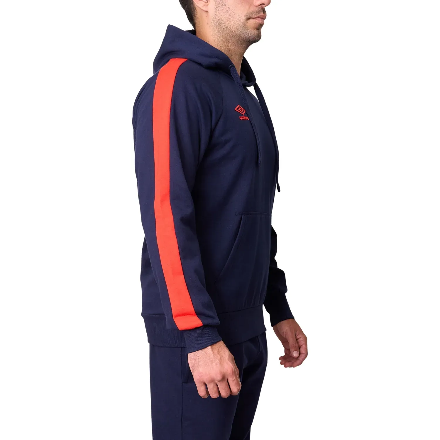 Polera Umbro Deportiva Hombre Small Logo Hoodie color navy / rojo | Platanitos