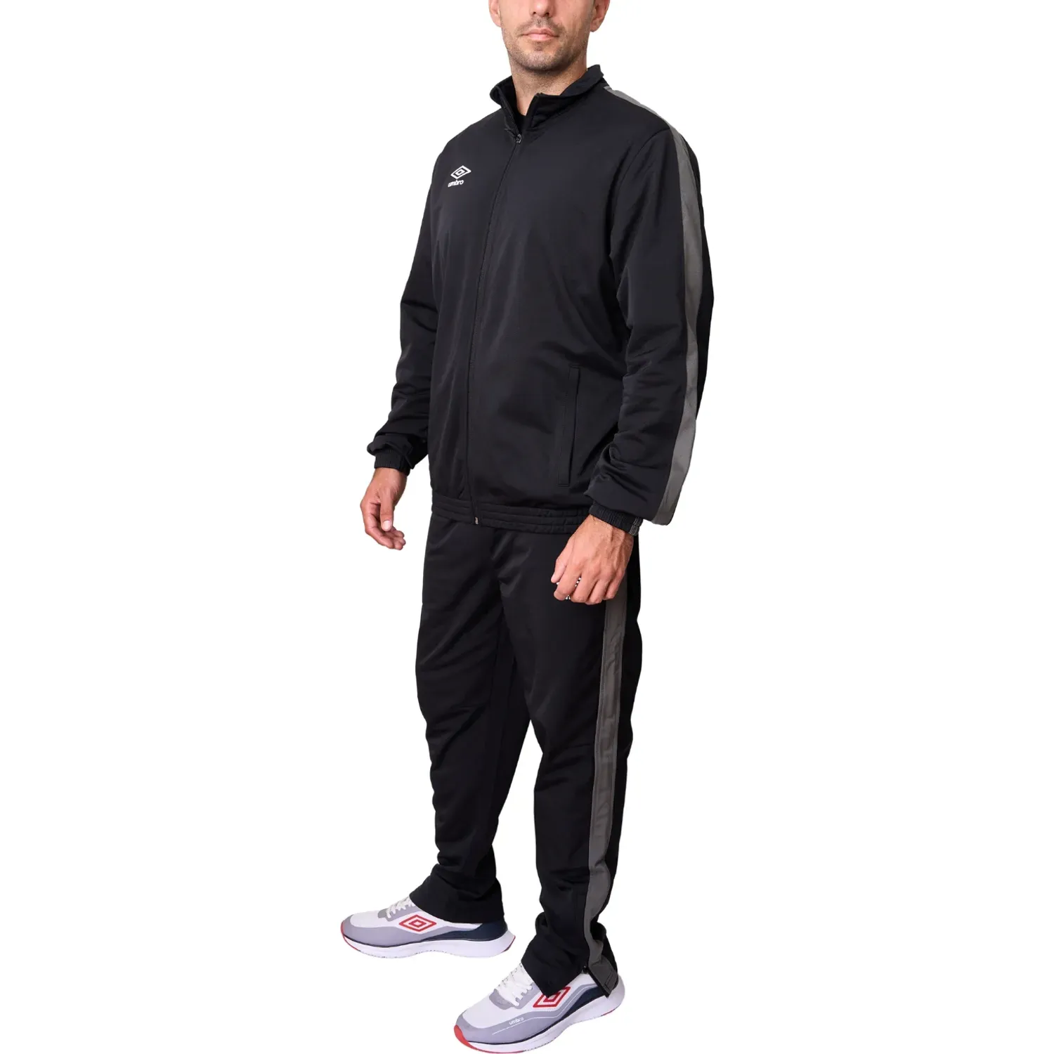 Conjunto Umbro Deportivo Hombre Knit Tracksuit color negro / gris | Platanitos