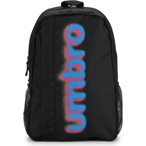 Mochila Umbro Deportiva Unisex Stratus Backpack color negro | Platanitos