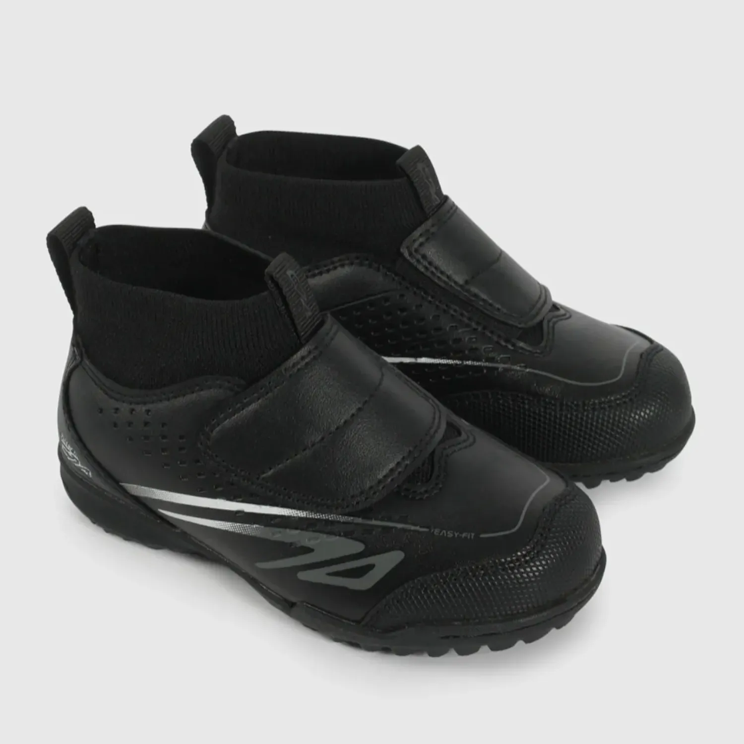 Zapatillas Colloky De Futbol Unisex Cunix 48670201v26 color negro/gris | Platanitos