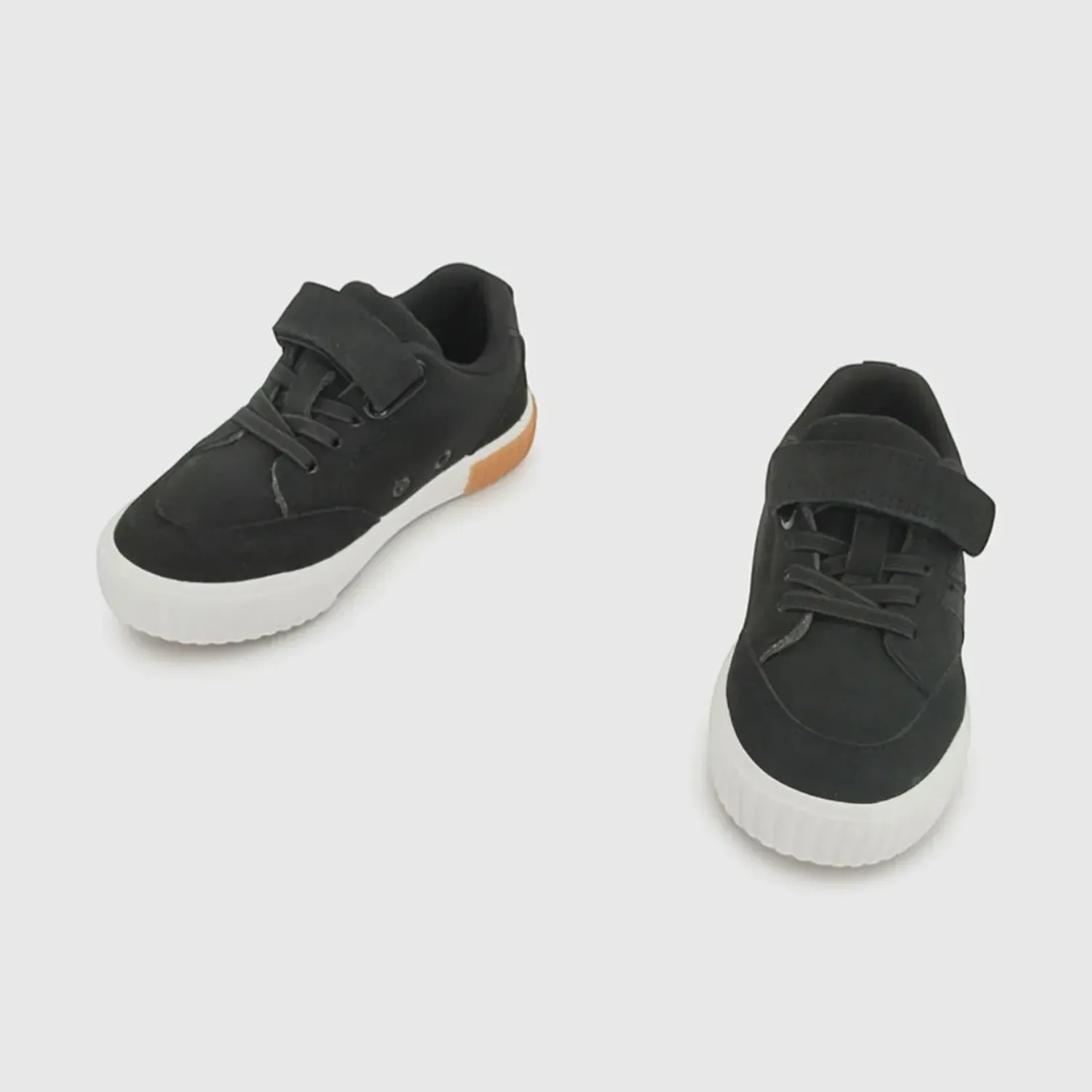 Zapatilla Colloky Niña Cg 47200201i26 color negro / blanco | Platanitos