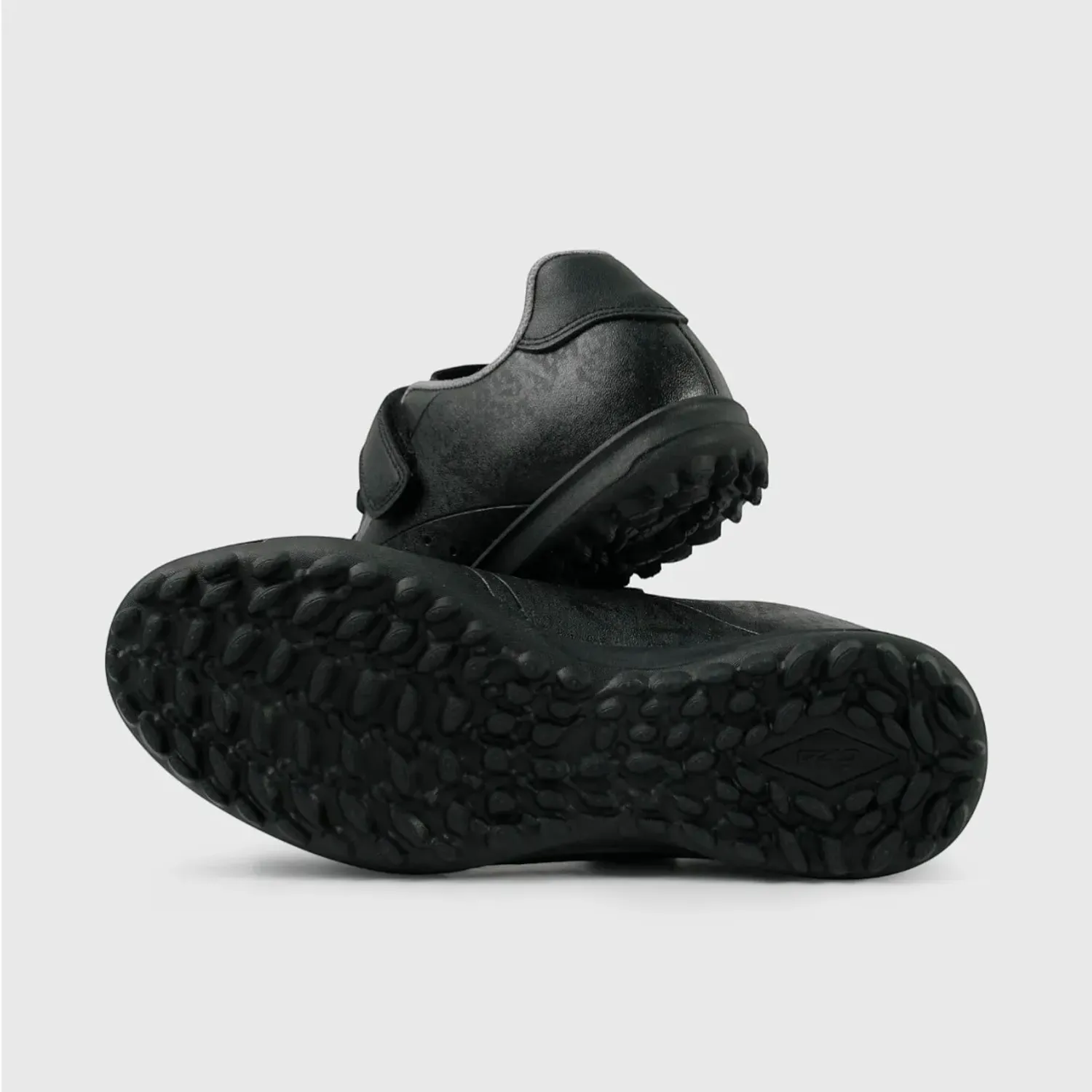 Colloky Zapatillas Colloky De Futbol Niños Kunix 58650201i25 color negro / gris | Platanitos