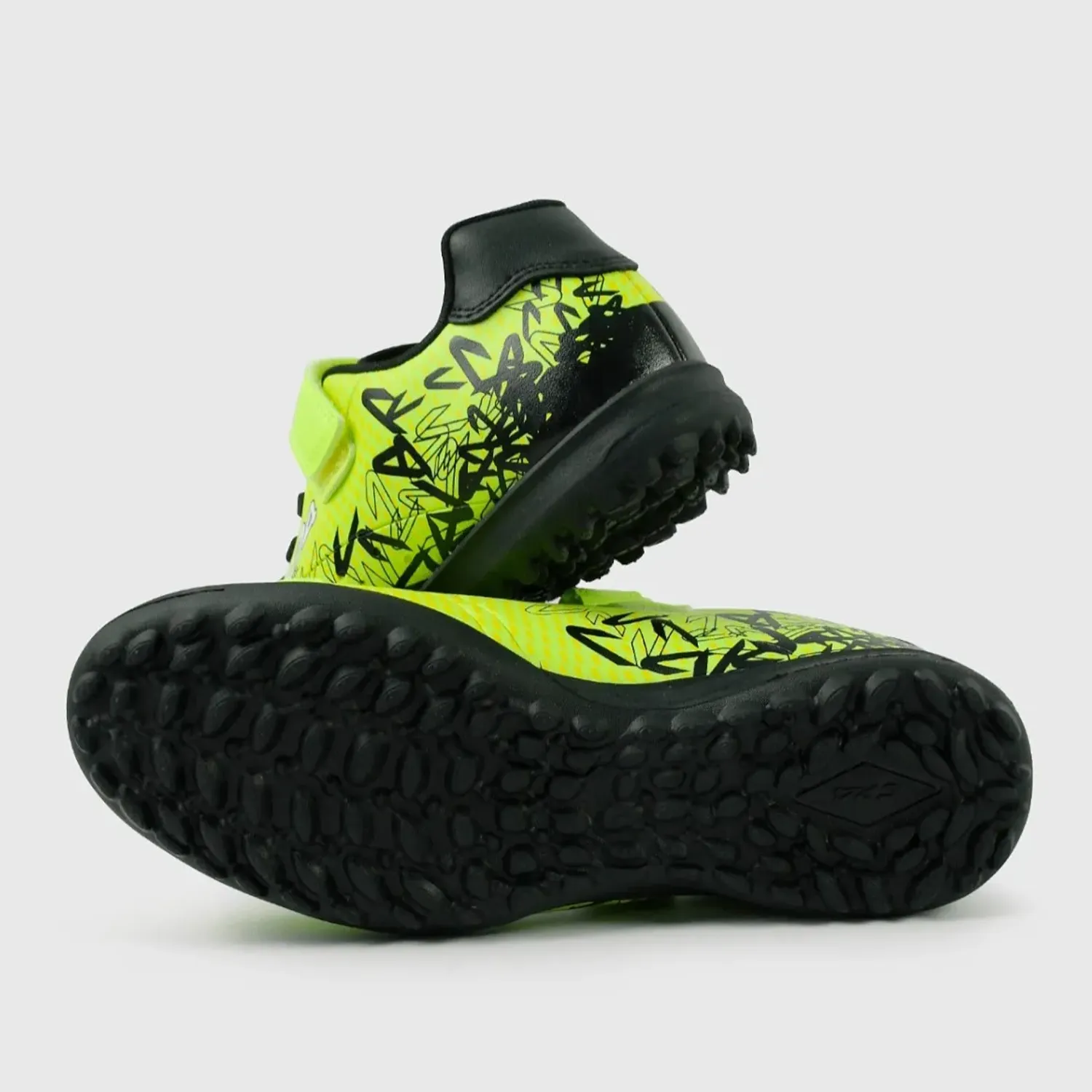 Zapatillas Colloky De Futbol Niños Kunix 58650270i25 color amarillo neon / negro | Platanitos