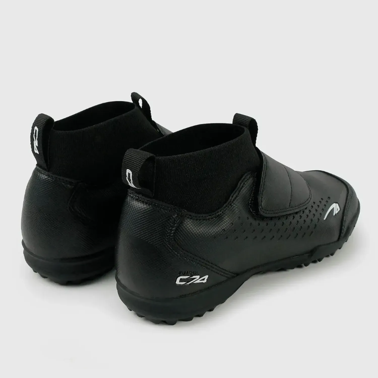 Zapatillas Colloky De Futbol Niños Kunix 58670201i25 color negro | Platanitos