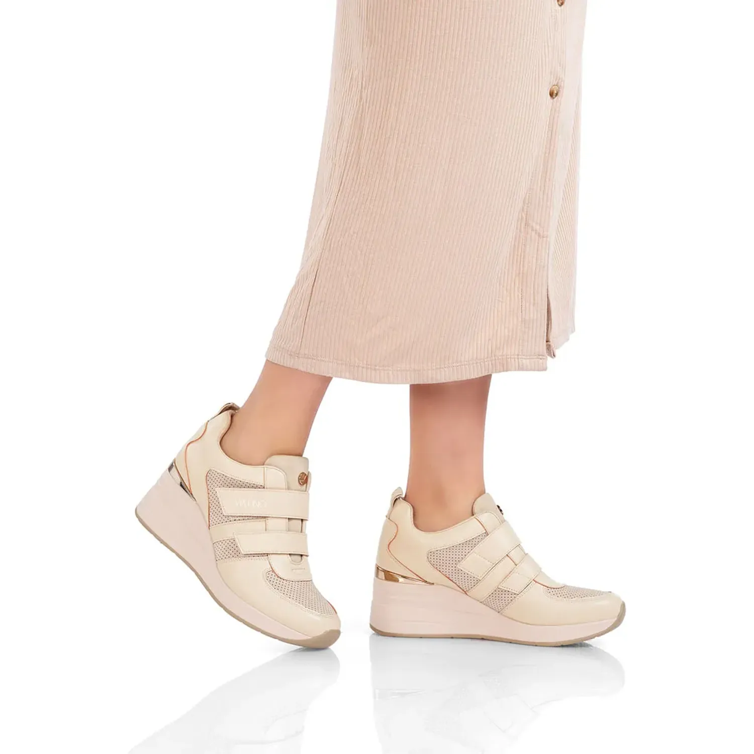 VIA UNO Zapatilla Via Uno Mujer H21583-12-2 color beige | Platanitos