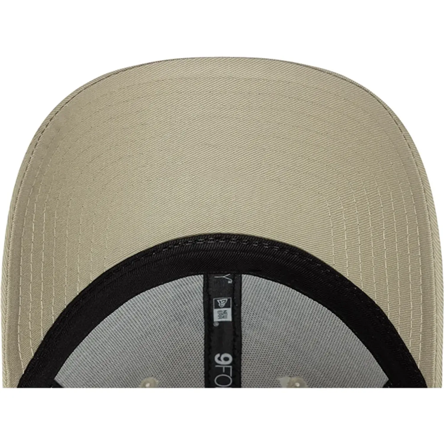 Gorra New Era Urbana Unisex New York Yankees 940 color beige | Platanitos