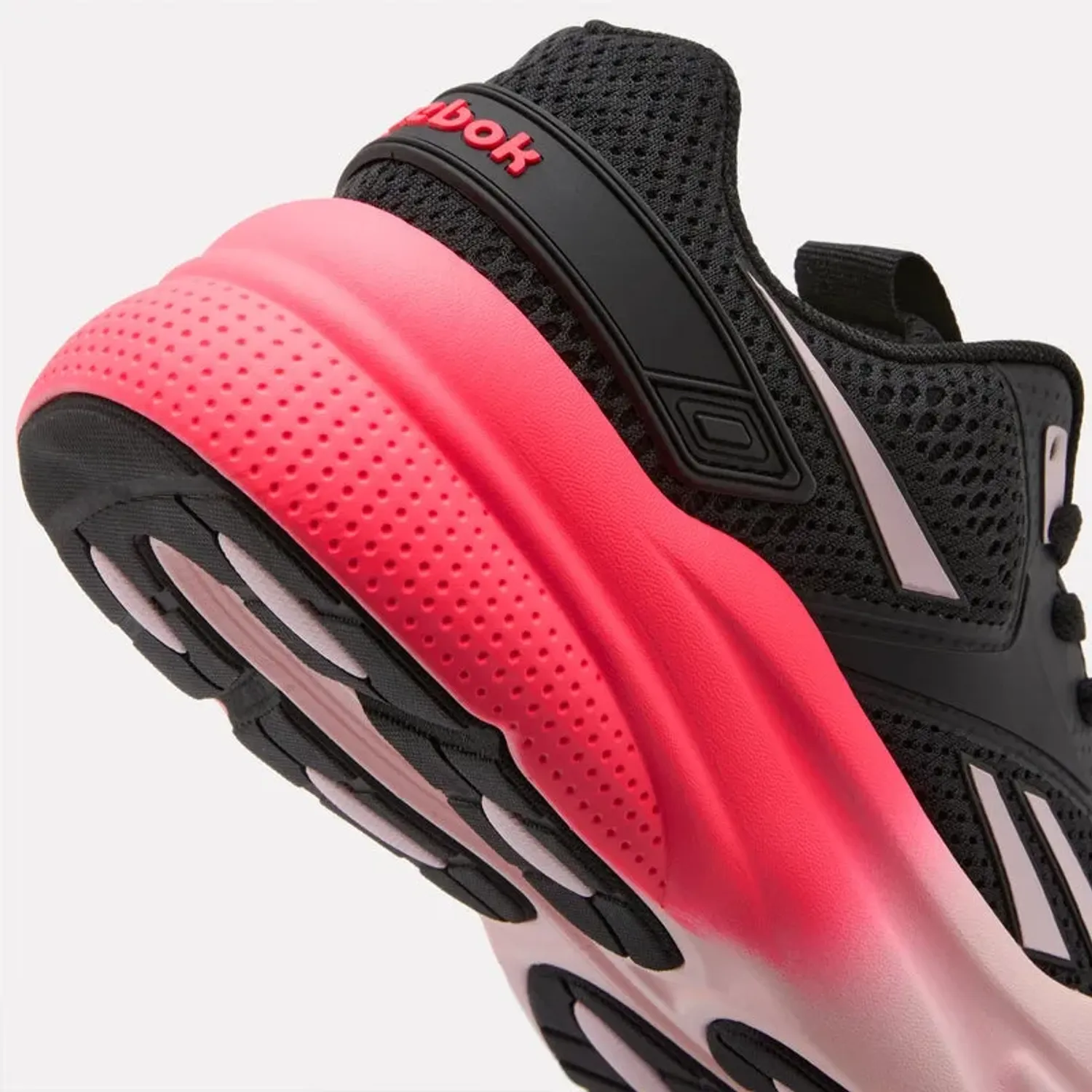 Zapatillas Reebok Running Mujer Relora color negro | Platanitos