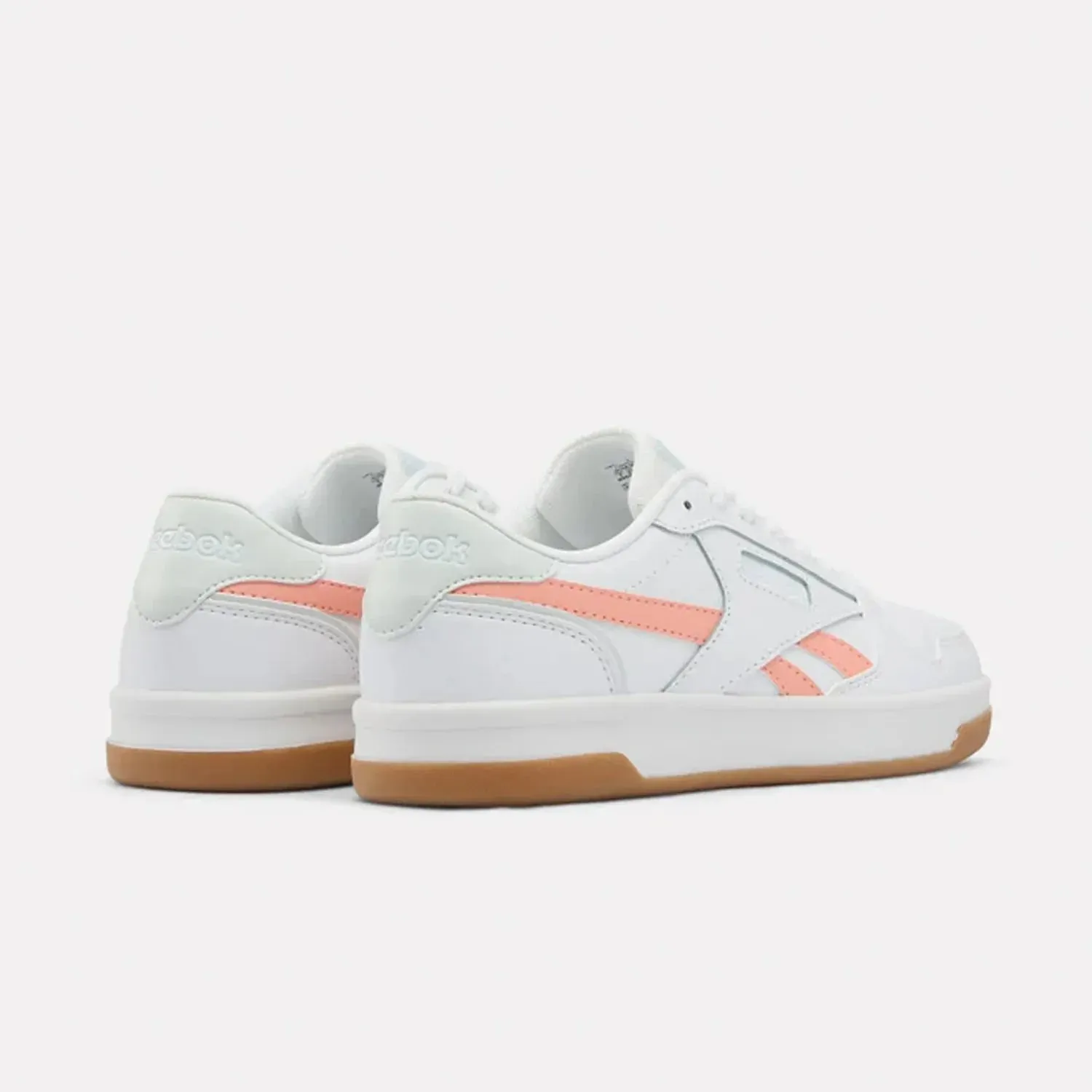 Zapatillas Reebok Urbanas Mujer Match Prime V2 color blanco | Platanitos