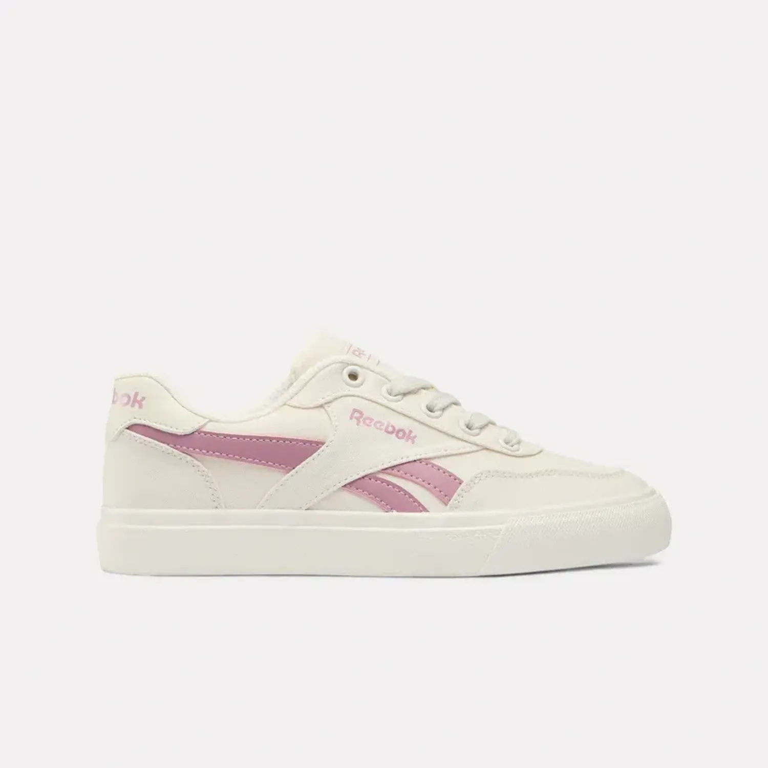 Zapatillas Reebok Urbanas Mujer Court Advance Vulc color blanco | Platanitos