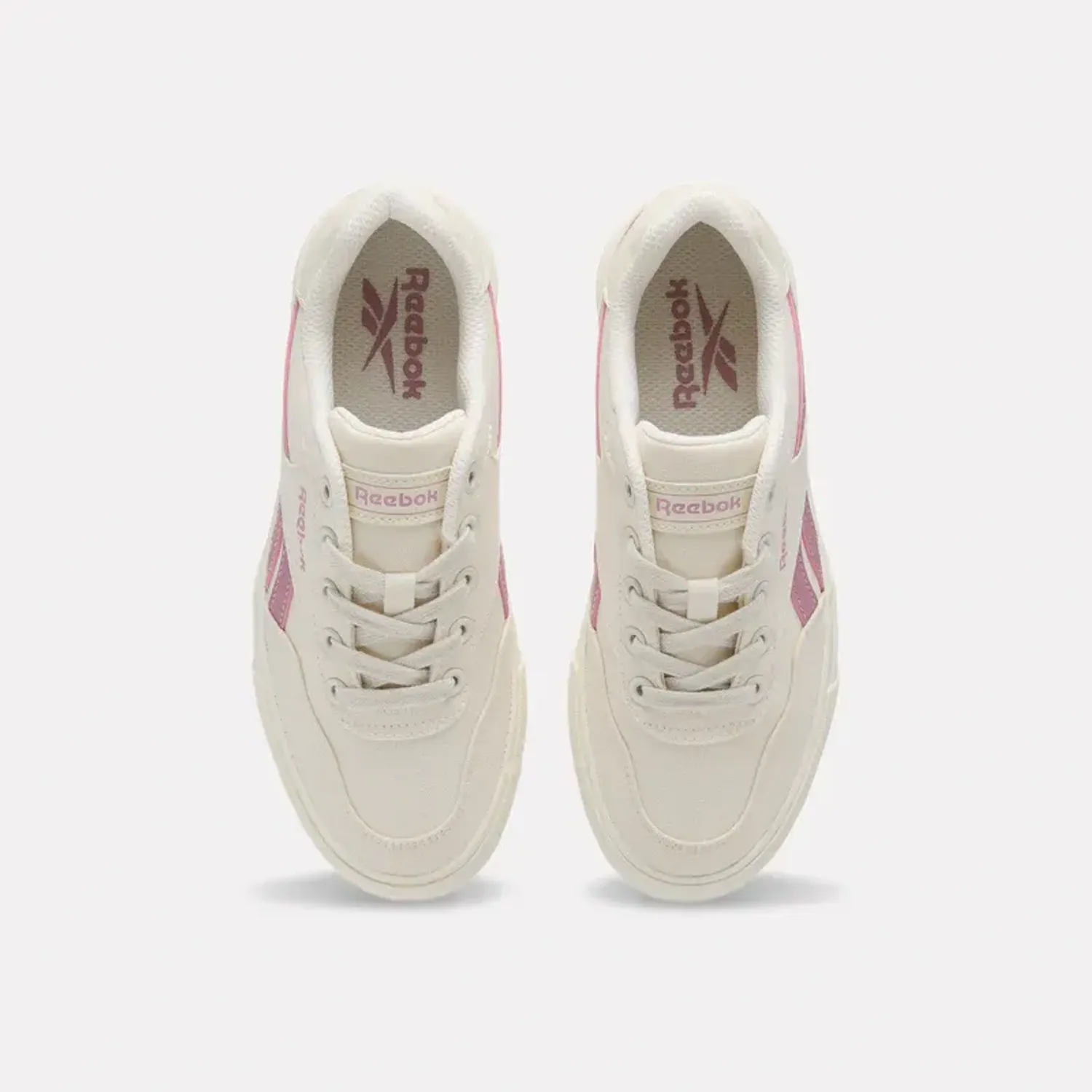 Zapatillas Reebok Urbanas Mujer Court Advance Vulc color blanco | Platanitos