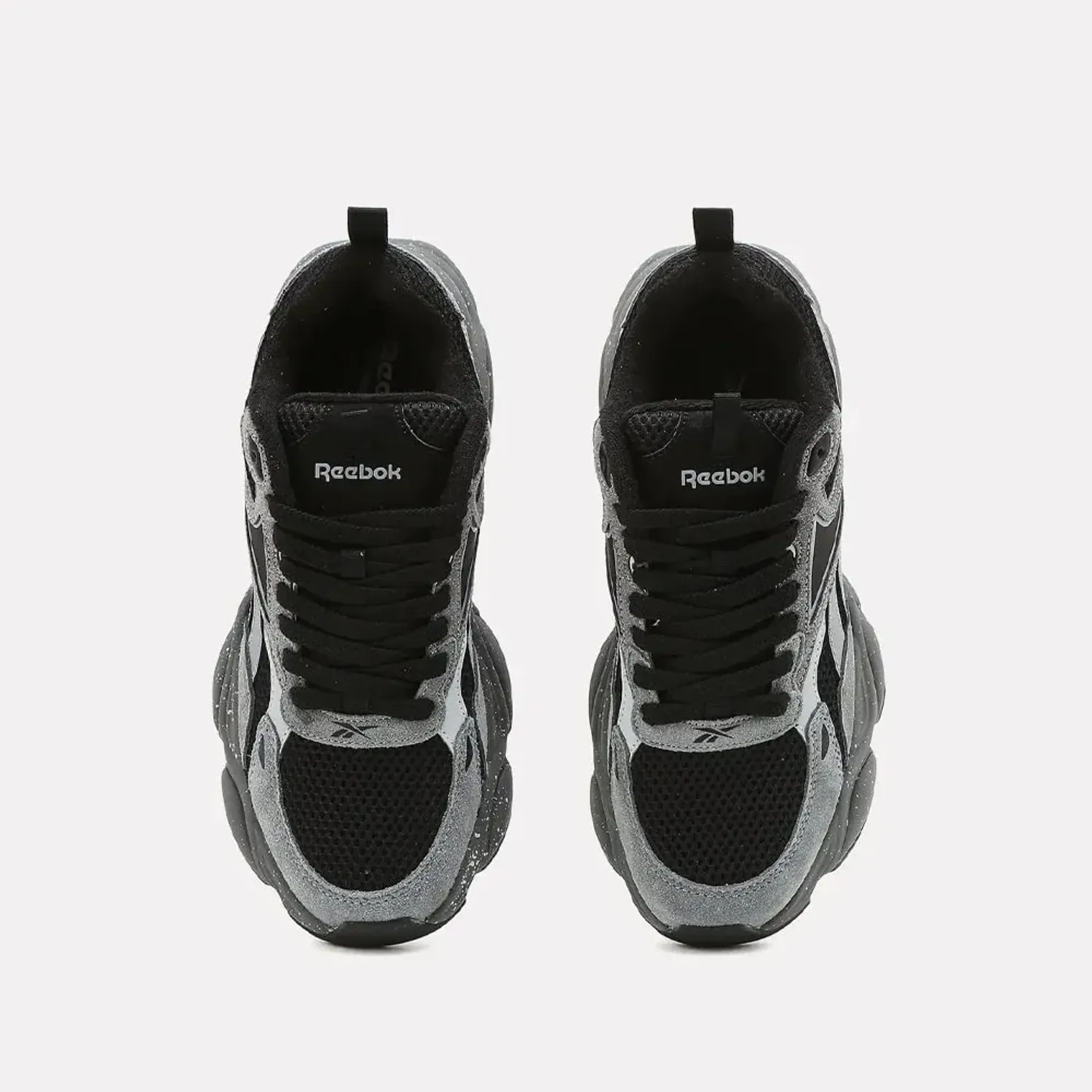 Zapatillas Reebok Urbanas Hombre Charge Run color negro | Platanitos