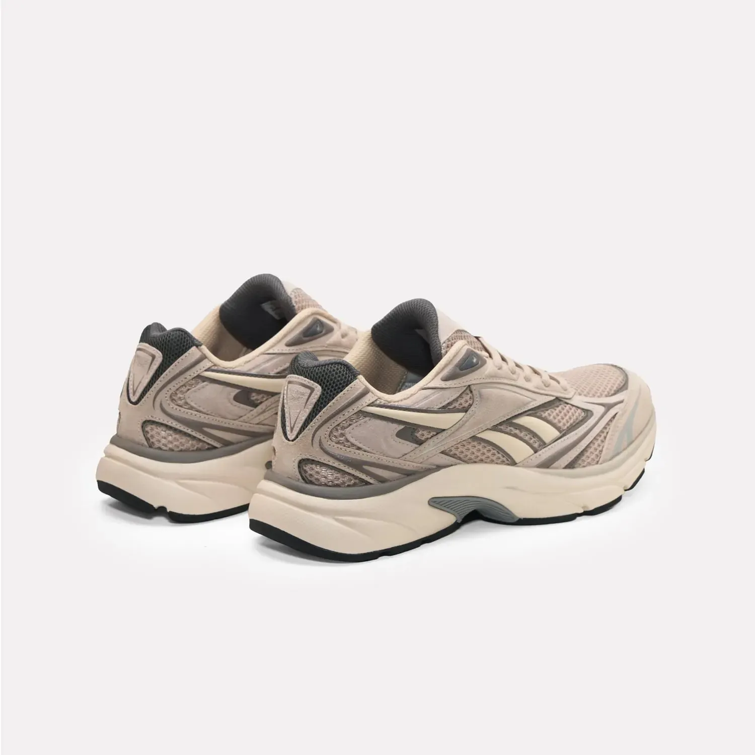 Zapatillas Reebok Urbanas Hombre Belwave color beige | Platanitos