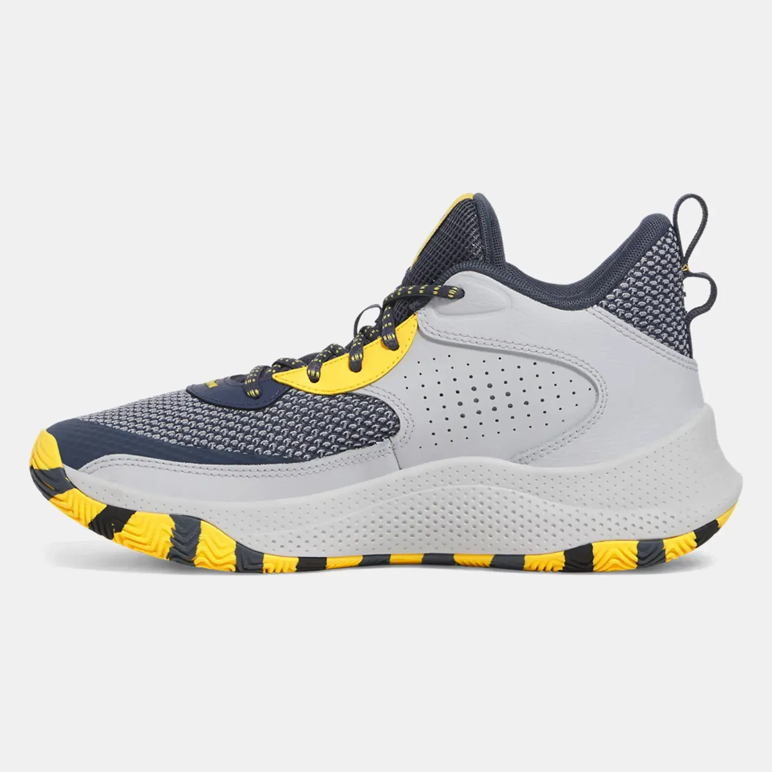 Under Armour Zapatillas Under Armour De Basquet Hombre Curry 3z 24 color gris | Platanitos