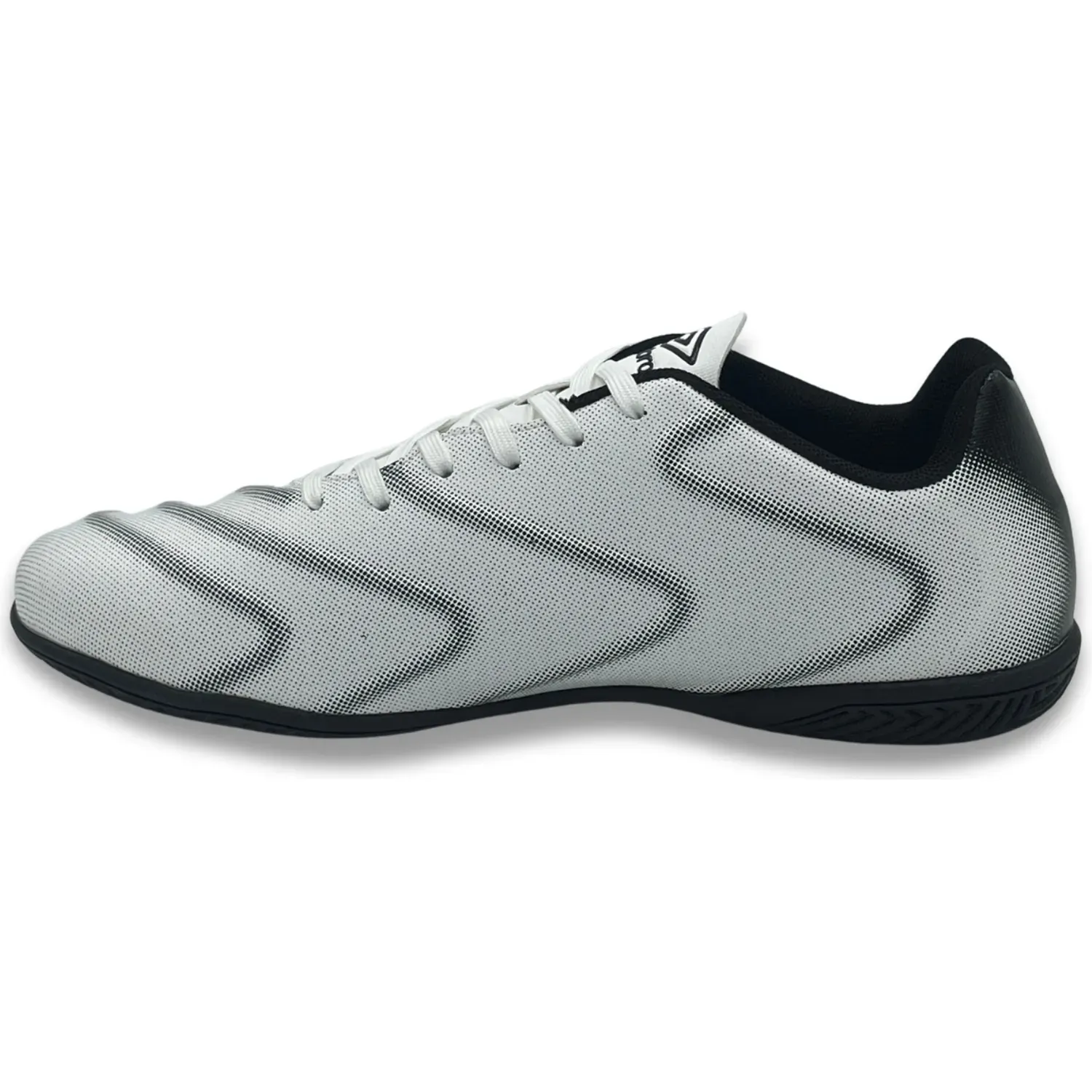 Zapatillas Umbro De Futbol Hombre Umbro Toccare V Ic color blanco / negro | Platanitos