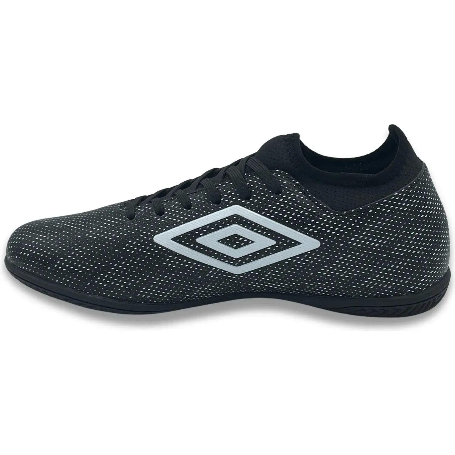 Zapatillas Umbro De Futbol Hombre Umbro Veloce Lt Iv Ic color negro / blanco | Platanitos