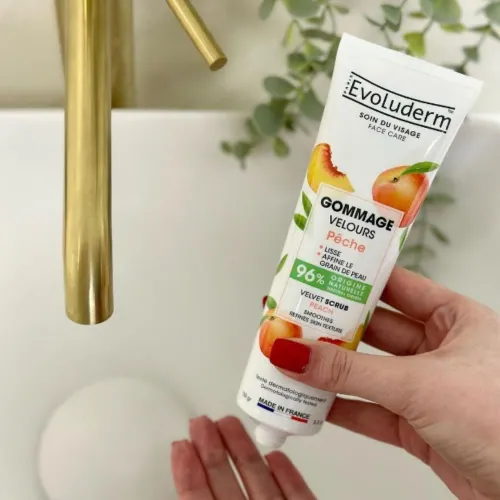 EVOLUDERM Evo Face Scrub Velvet Peach 150g