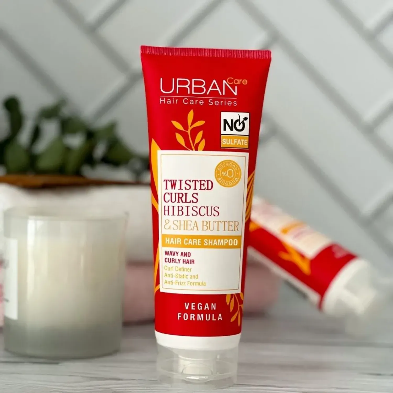 Uc Urban Care Twisted Curls Shampoo No Sulfate 250ml color rojo / mostaza | Platanitos