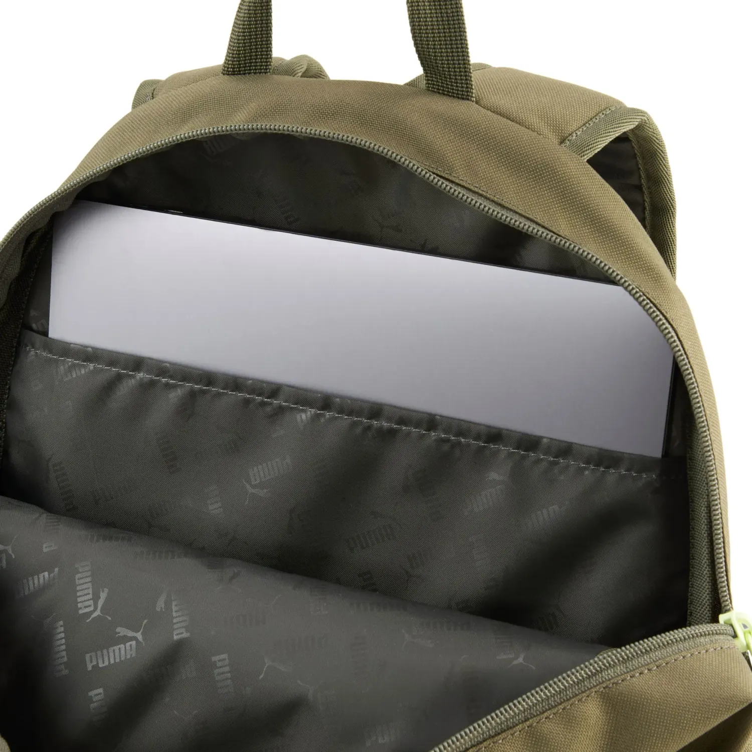 Mochila Puma Urbana Unisex Plus Backpack color verde | Platanitos