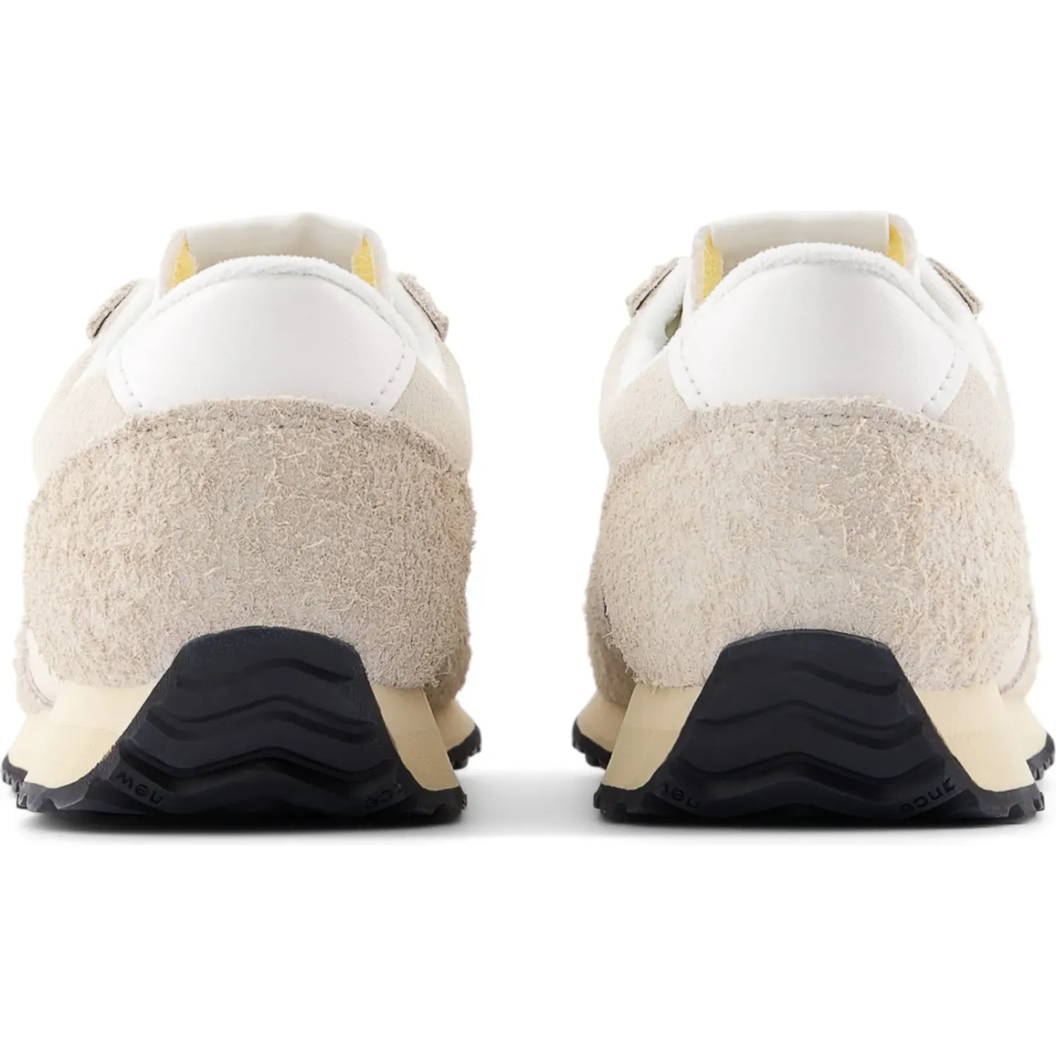 New Balance Zapatillas New Balance Urbanas Unisex 471 color beige | Platanitos